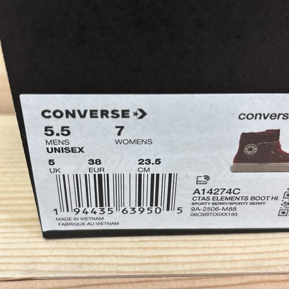 Converse Elements Boot Hi A14274C Chuck Taylor All Star Women 7 Berry Color Way